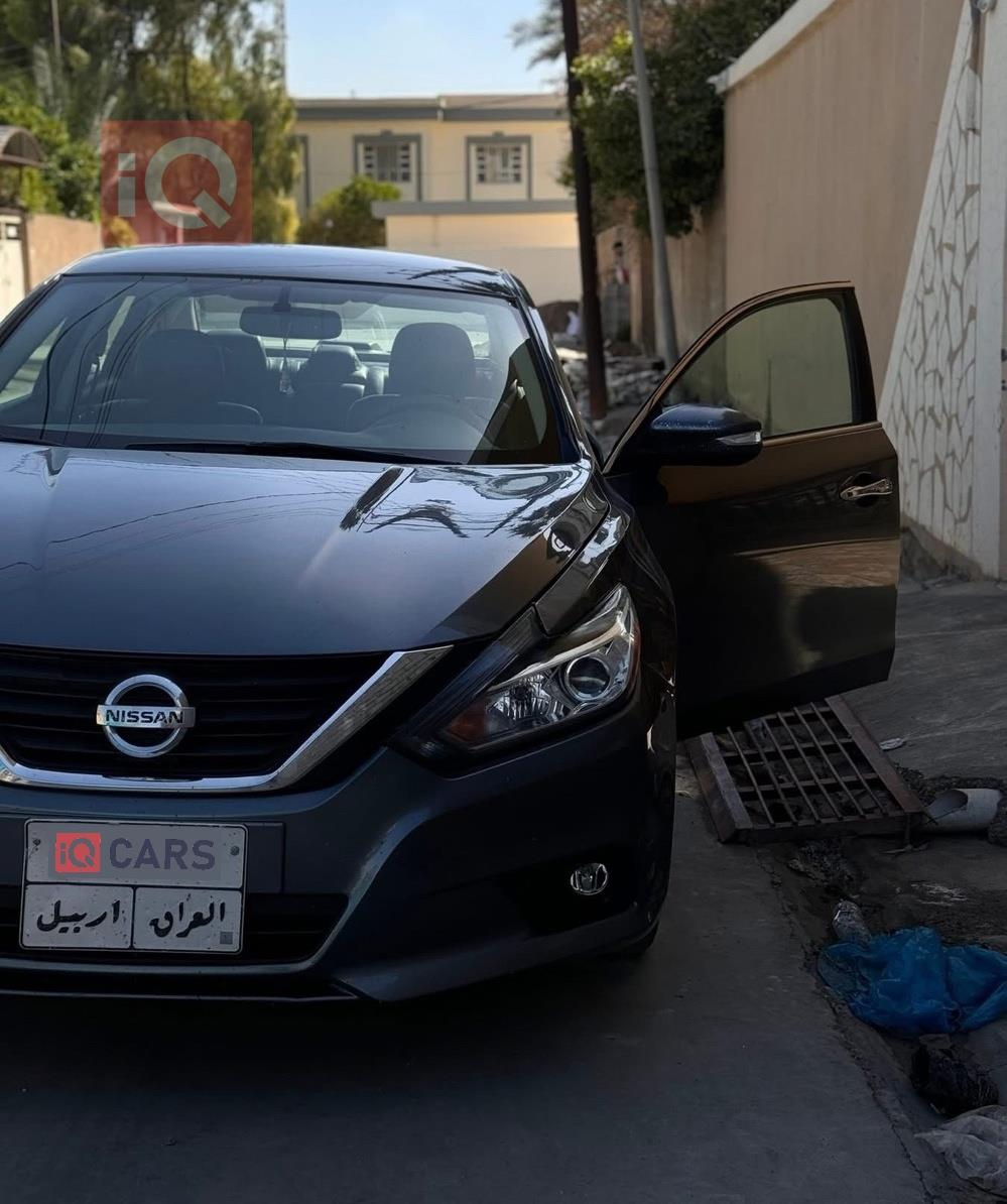 نيسان ألتيما